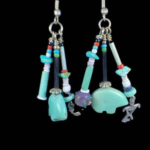 VINTAGE SOUTHWESTERN TURQUOISE BEAR BEAD EARRINGS
